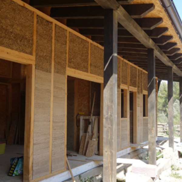 Reconstrucció de Mas la Llum, allotjament rural