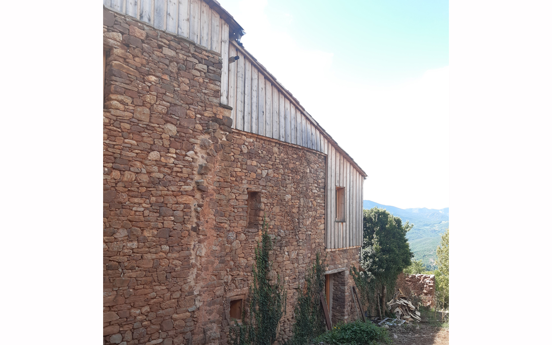 Centre social a Envall, casa Bigodé