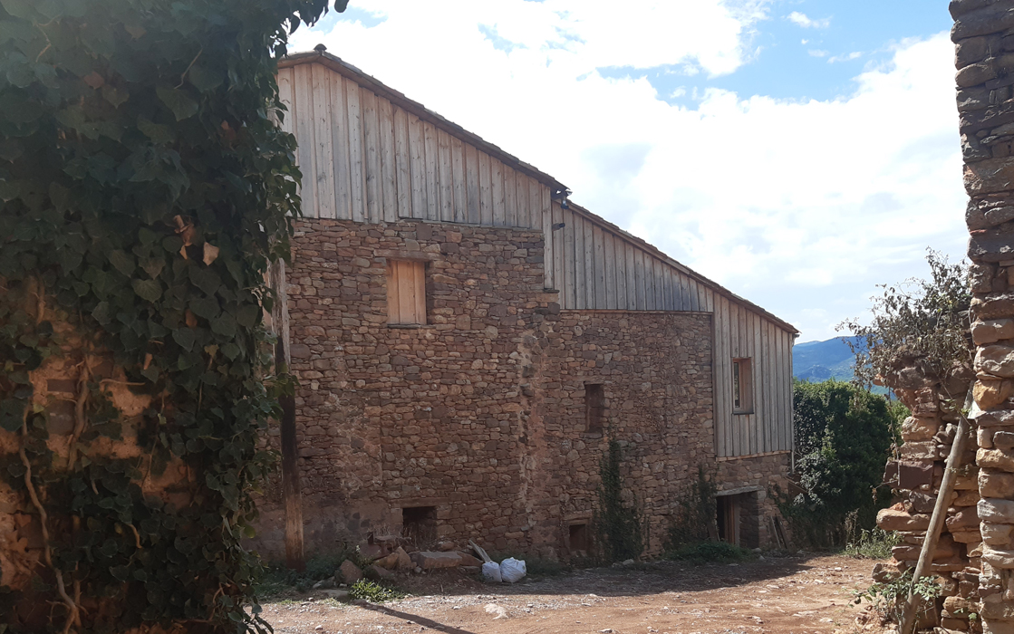 Centre social a Envall, casa Bigodé