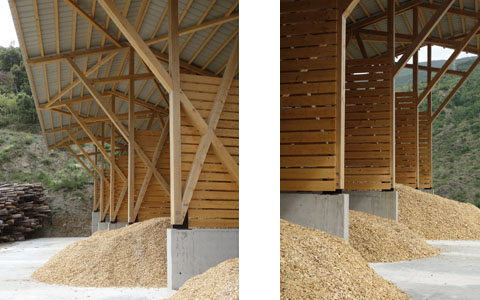 Nau amb estructura de fusta a Rialp