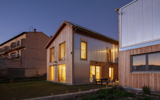 Dos habitatges a Talarn