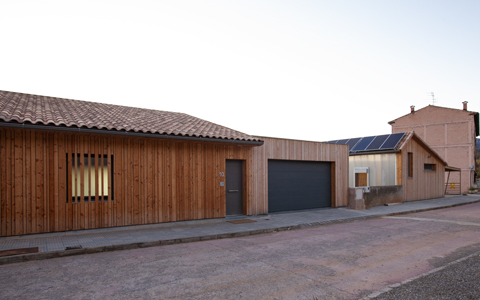 Dos habitatges a Talarn